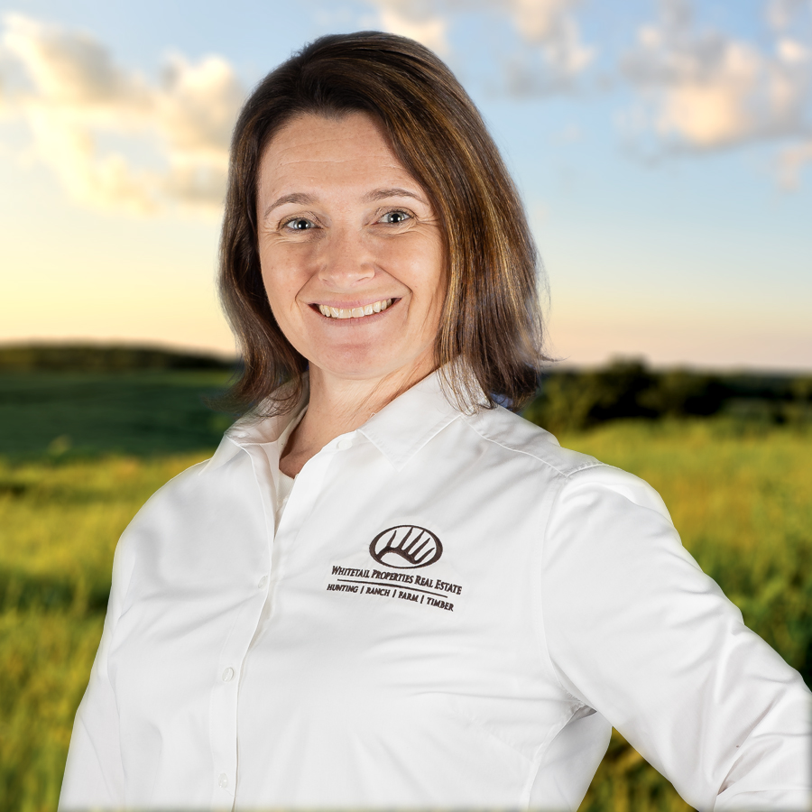 Katie Graeb Profile Headshot
