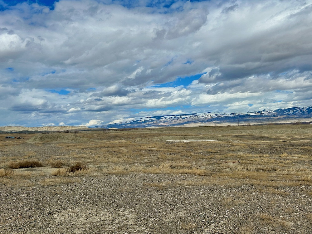 Country Acreage With Mountain Views